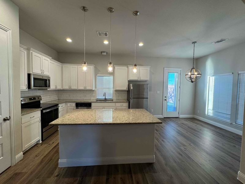 4933 Villas Dr #5013 - Photo 2 of 13