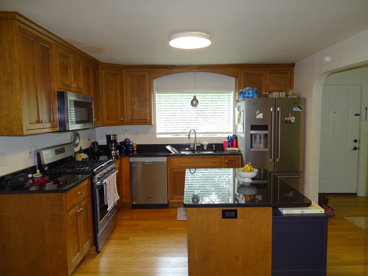 1512 Gary St - Photo 2 of 10