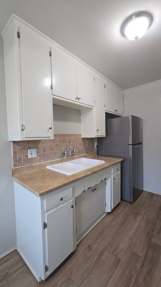 516 N Mar Vista Ave #6 - Photo 2 of 15