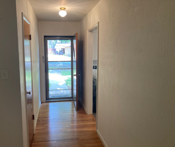 918 Valley Rd - Photo 7 of 11