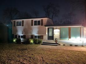 18918 Maplewood St - Photo 1 of 1
