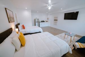 featured image of 5648 Berkshire Dr #5646A