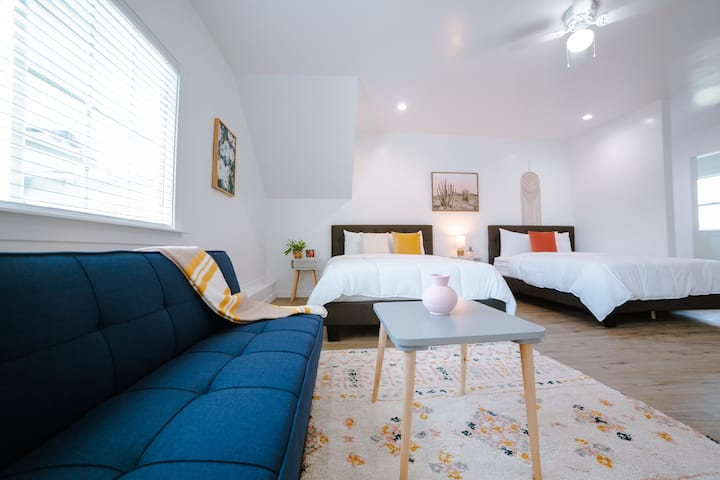 5648 Berkshire Dr #5646A - Photo 7 of 16