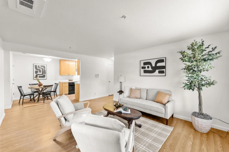 7283 Florin Mall Dr - Photo 4 of 18