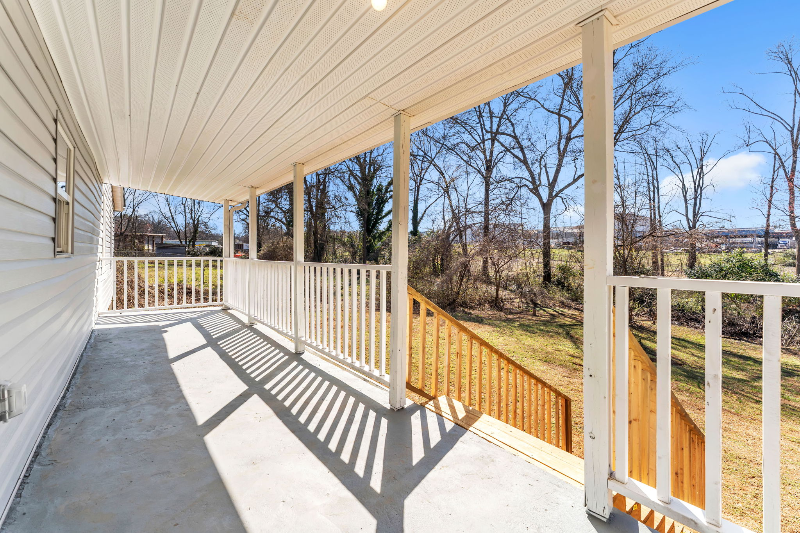 805 W Fairview Ave - Photo 2 of 20