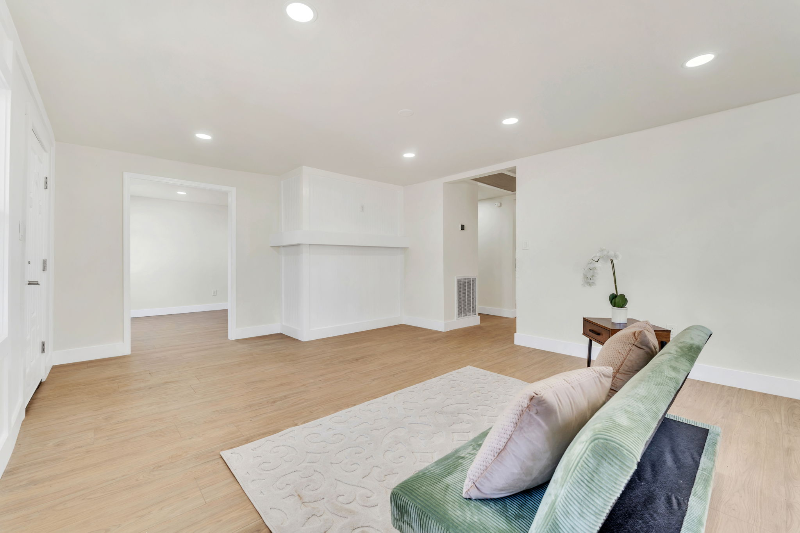 805 W Fairview Ave - Photo 6 of 20