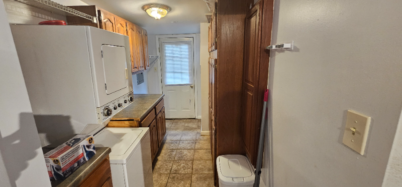 4744 Barfield Rd - Photo 4 of 10