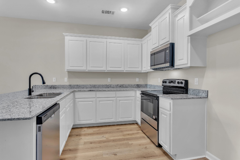 17441 Berkshire Dr - Photo 6 of 11