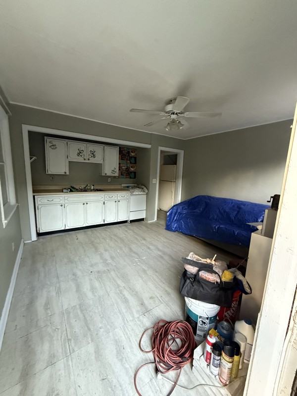 1487 Pierce St - Photo 3 of 4