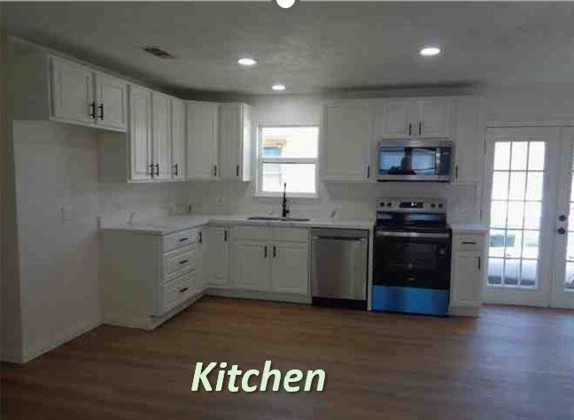 1621 Bayou Homes Dr - Photo 2 of 8
