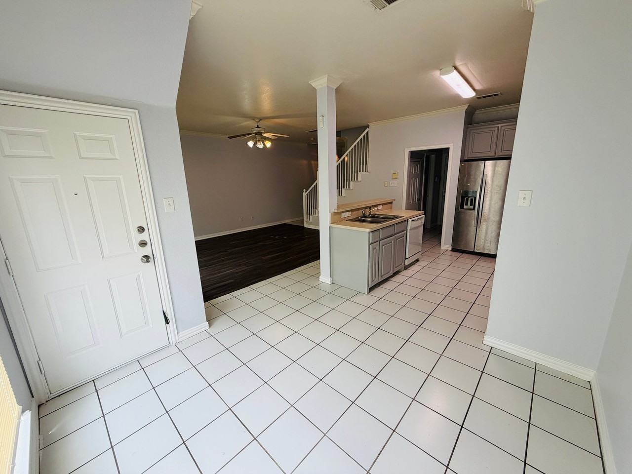 5728 Blackmon Ct - Photo 3 of 20