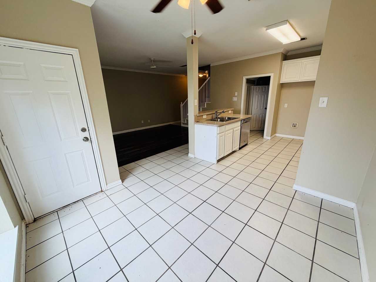 5808 Blackmon Ct - Photo 3 of 19