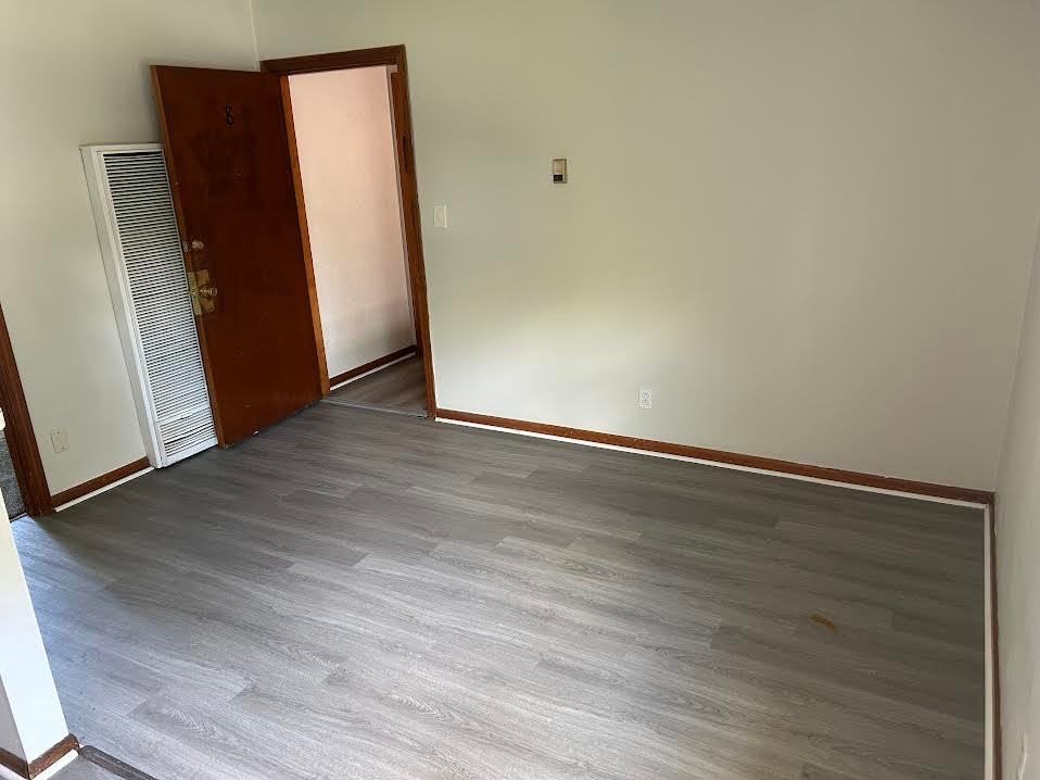 161 D View Ave #8 - Photo 3 of 5