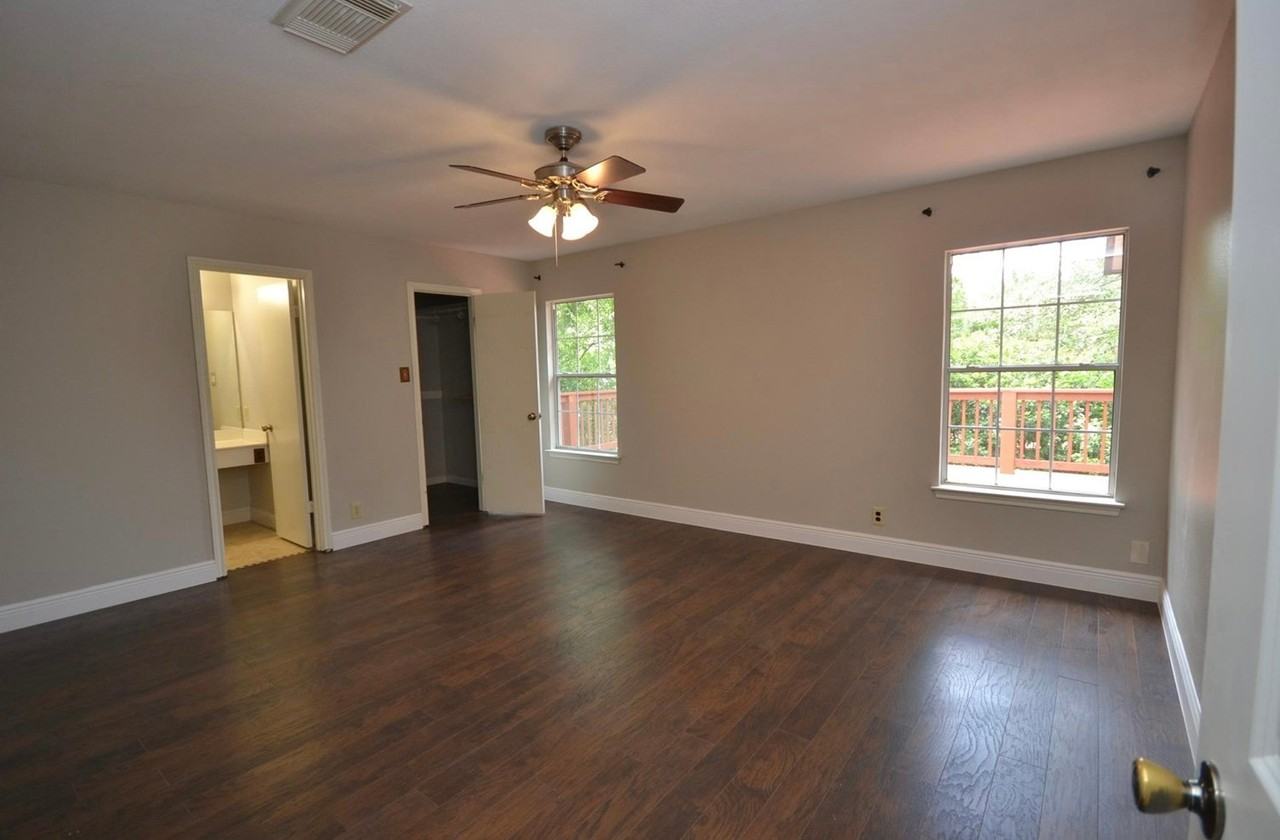 9543 Summerbrook - Photo 7 of 11