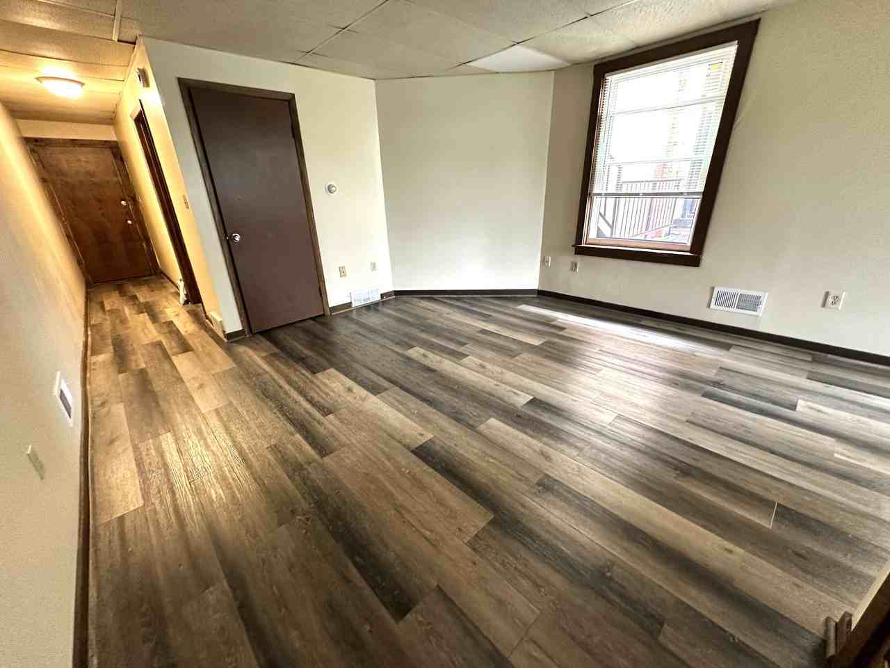 525 Larimer Ave #18 - Photo 3 of 16