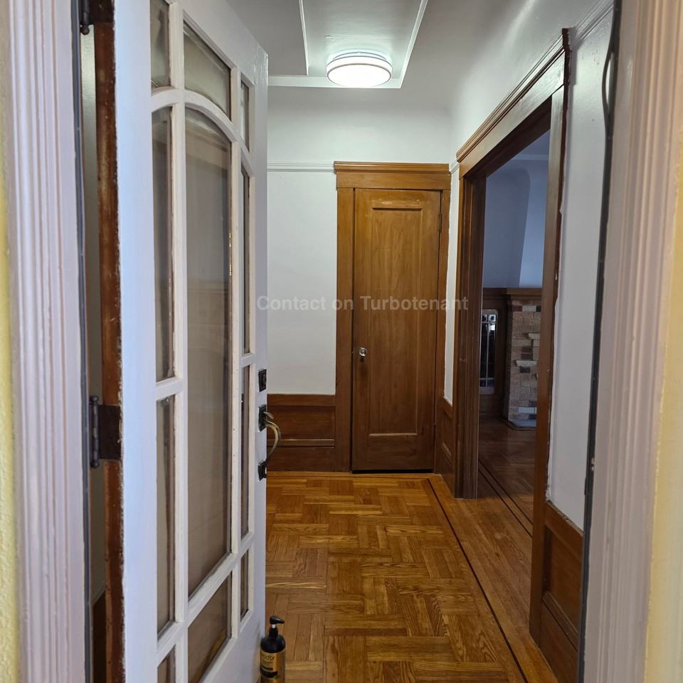 542 Vienna St - Photo 2 of 24