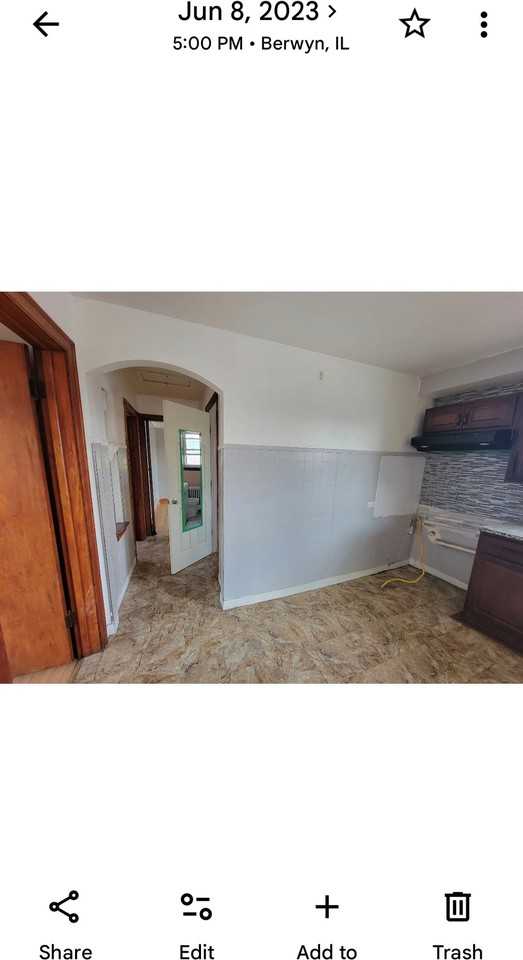 2536 Ridgeland Ave #2 - Photo 2 of 5