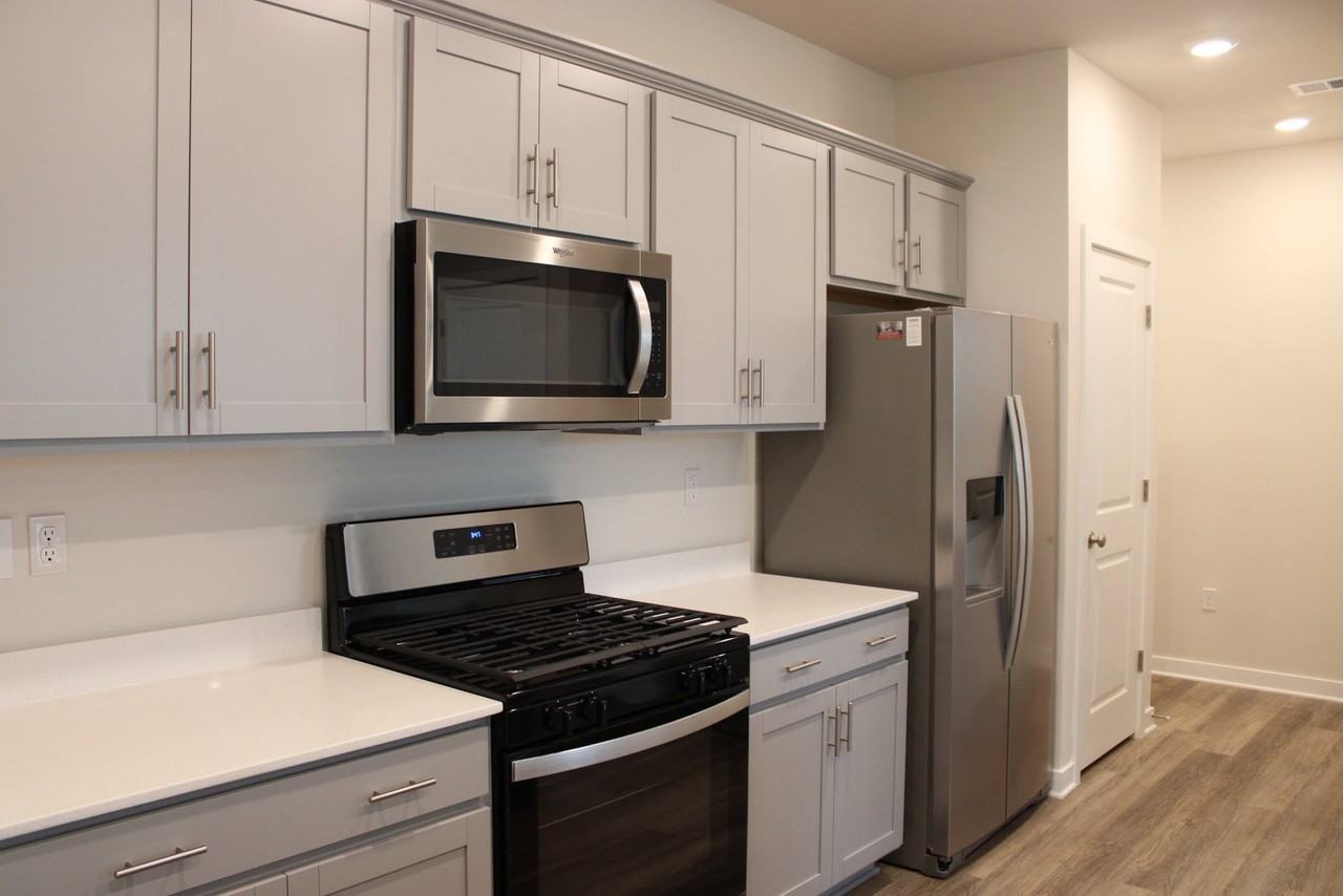 1745 Lawder Cir #NA - Photo 4 of 17