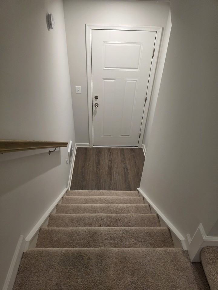 9008 Milton Mill Dr #B - Photo 5 of 23