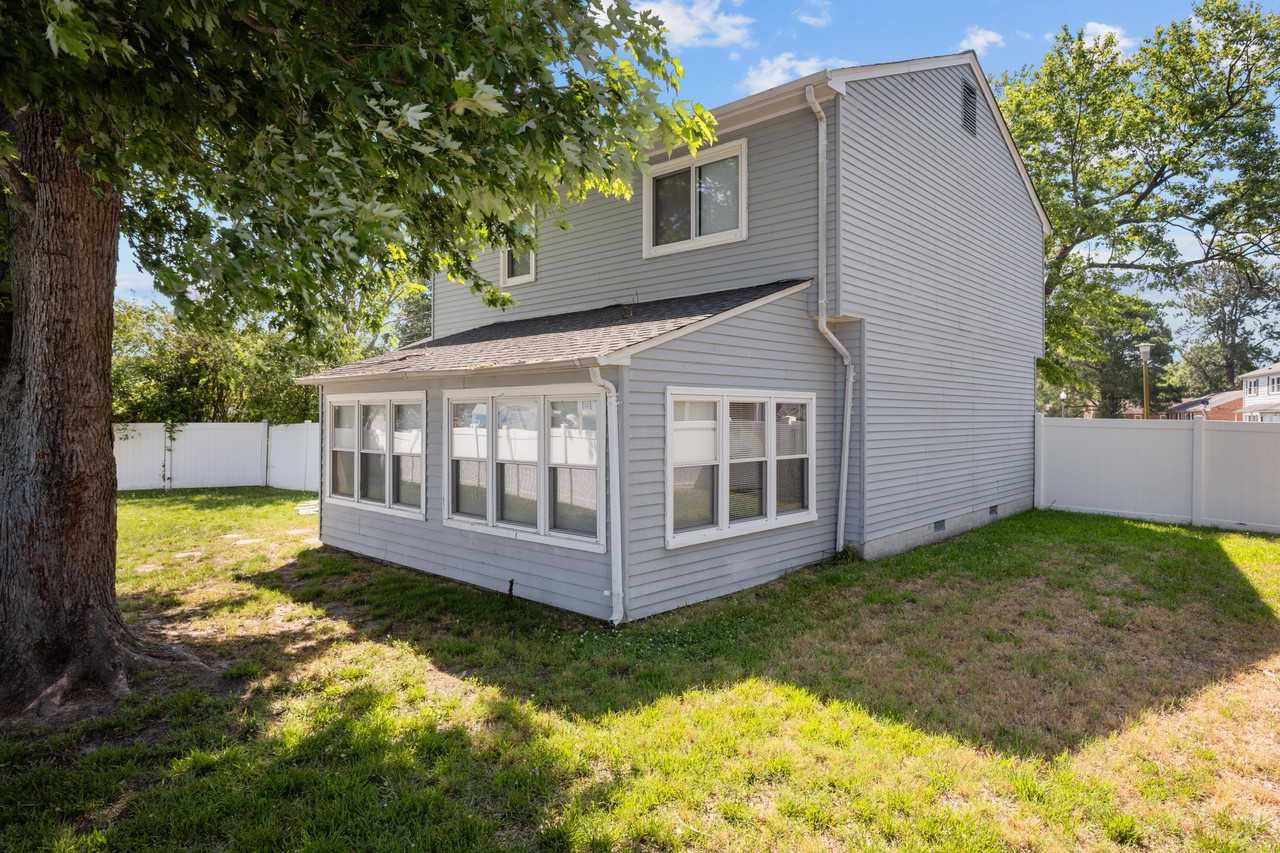 1810 Mehrens Ct #NA - Photo 5 of 30