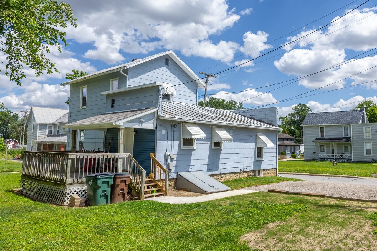 46 Saint Clair St #NA - Photo 3 of 13