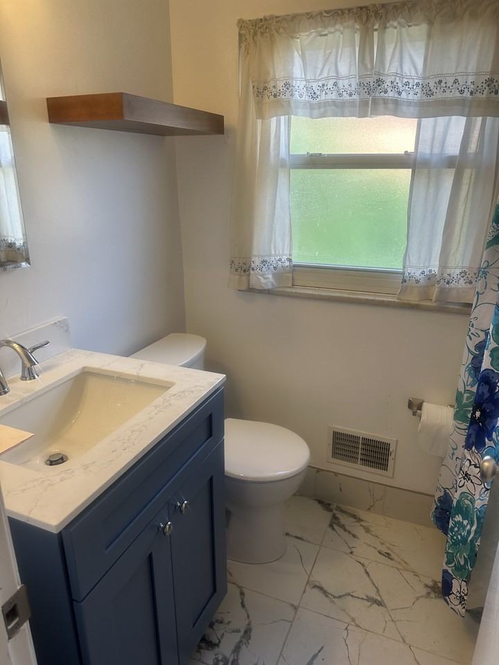 364 Broadmoor Ave #364 - Photo 2 of 5