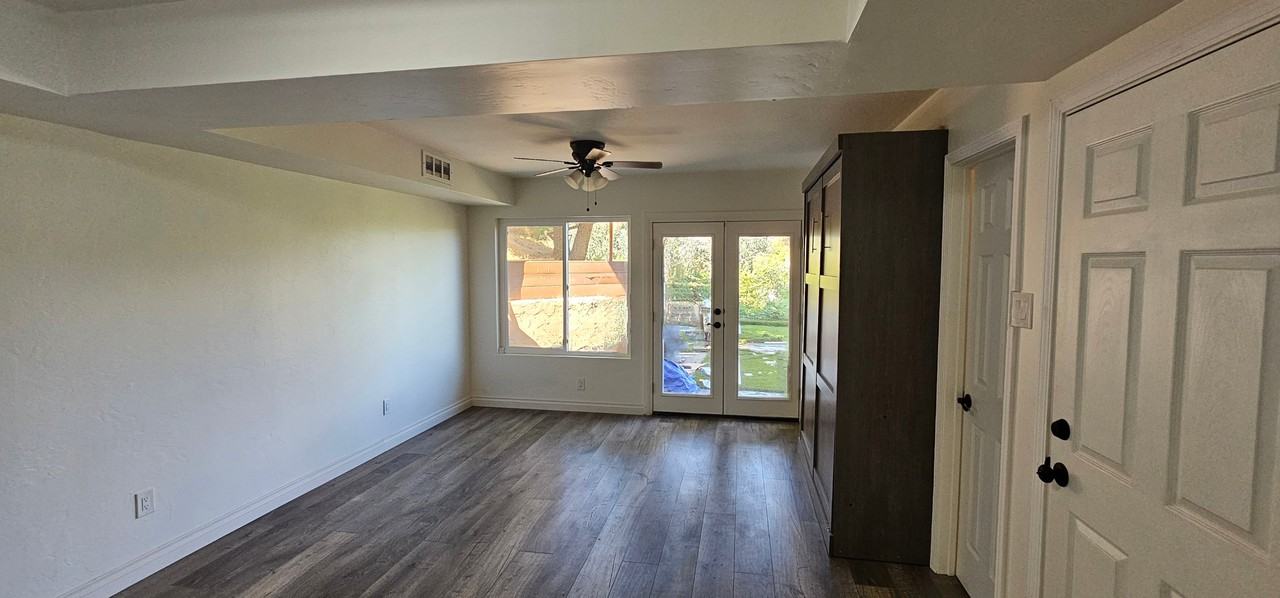 4133 N Rogers Rd #1STUDIO - Photo 2 of 6