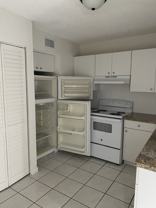 199 Sw 12th Ave #413E - Photo 1 of 1