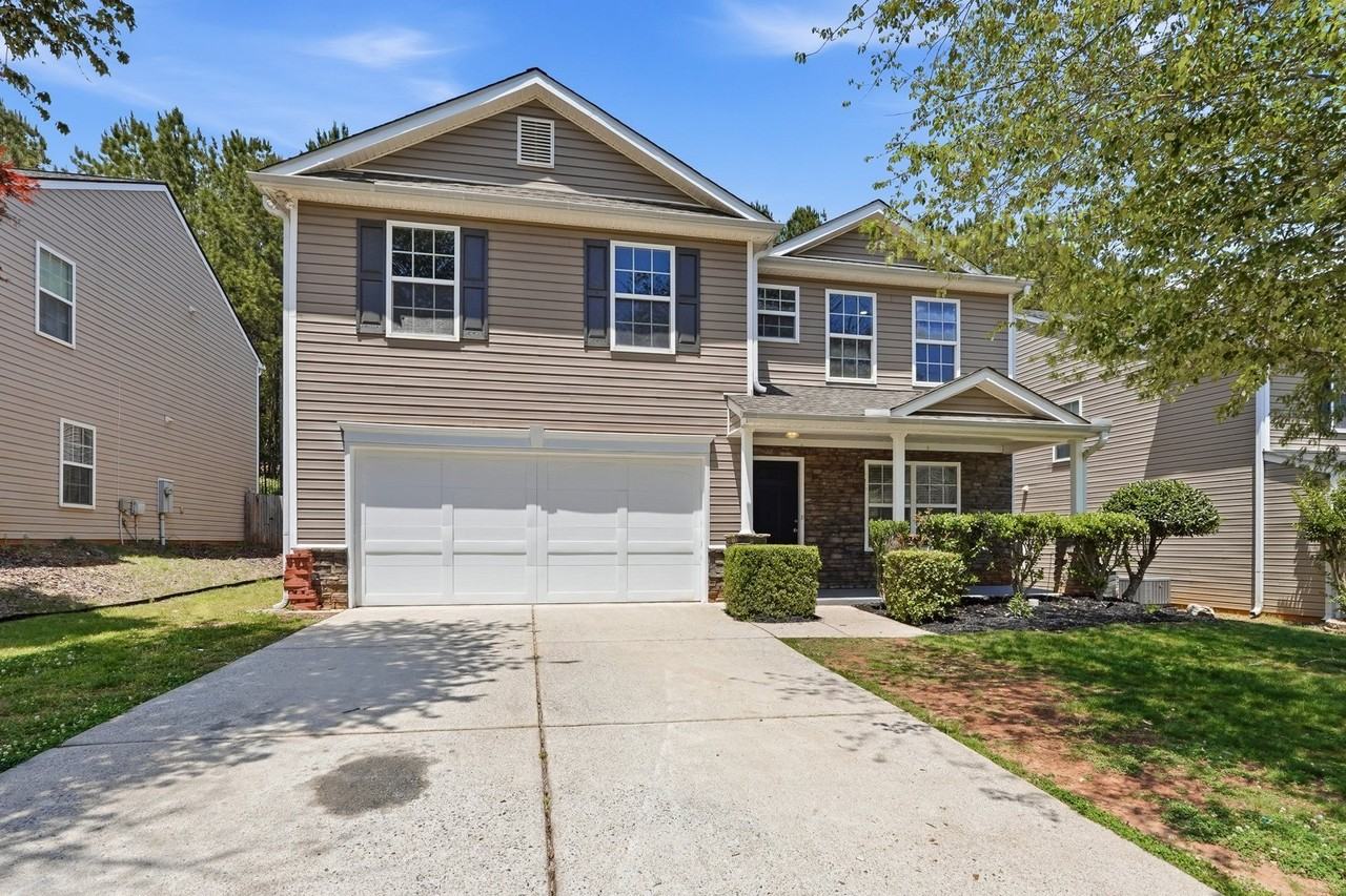 3050A Centerglen Ln - Photo 2 of 26