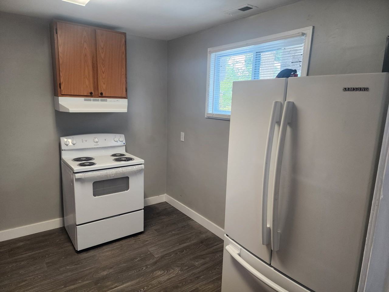 136 Banneker Dr - Photo 4 of 15