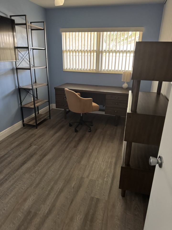 189 Oak Ave #3 - Photo 2 of 29