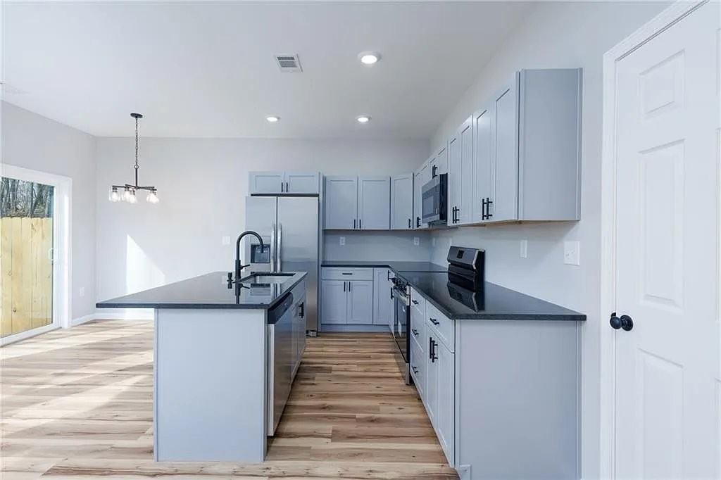 200 Back Pine Way #A - Photo 3 of 17