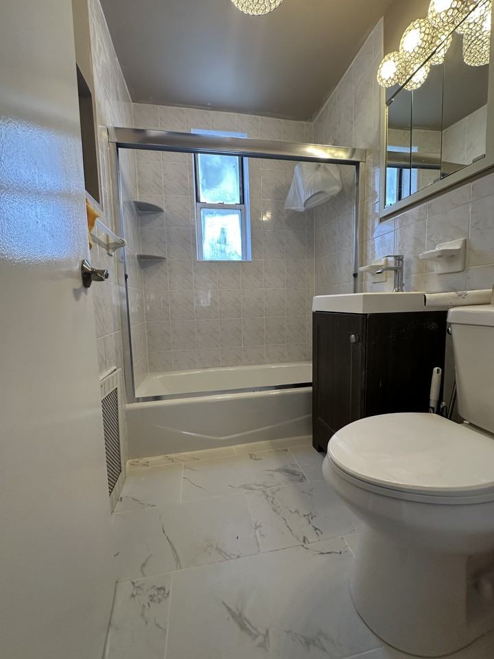 610 Waring Ave #5S - Photo 3 of 30