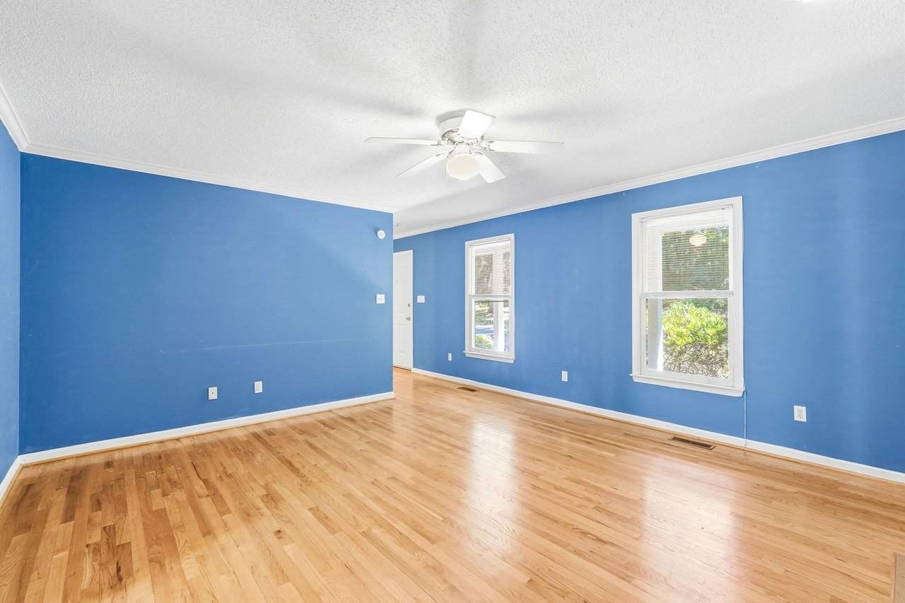 1424 Brookwood Dr - Photo 6 of 20