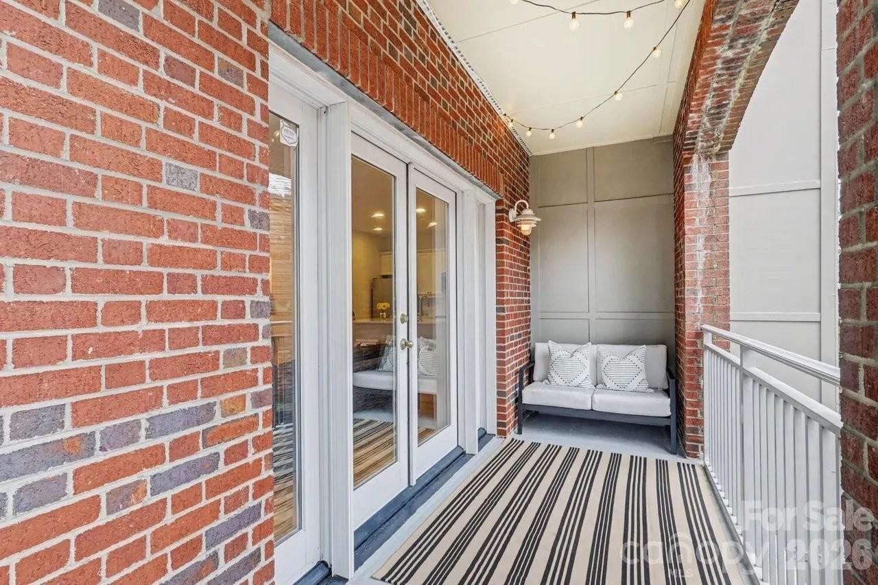 1829 Kenilworth Ave #206B - Photo 2 of 20