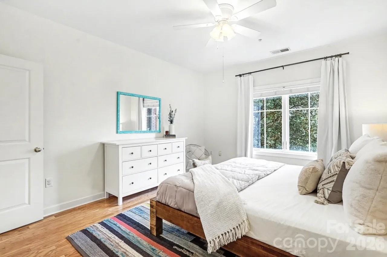 1829 Kenilworth Ave #206B - Photo 4 of 20