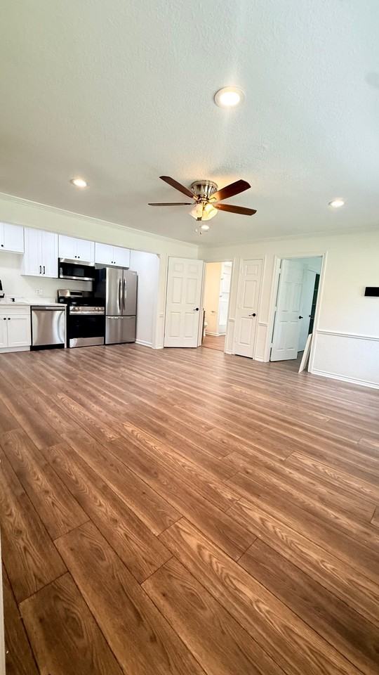 511 N 3rd St - Photo 3 of 12