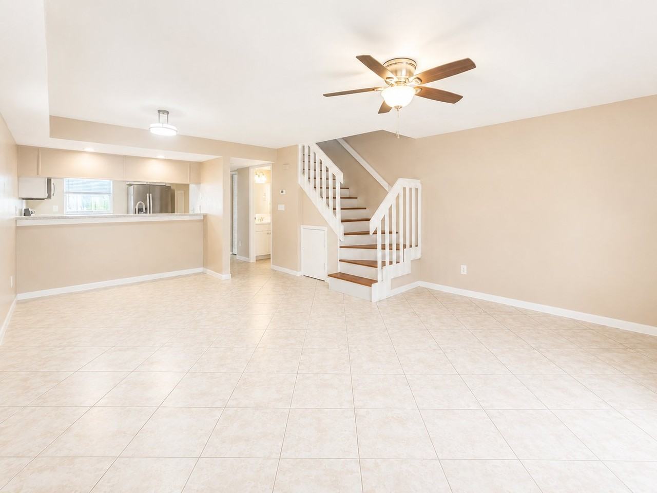 1713 Azalea Ct #C - Photo 5 of 23