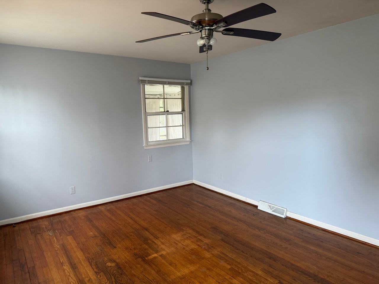 4112 Ashmore Dr - Photo 2 of 7