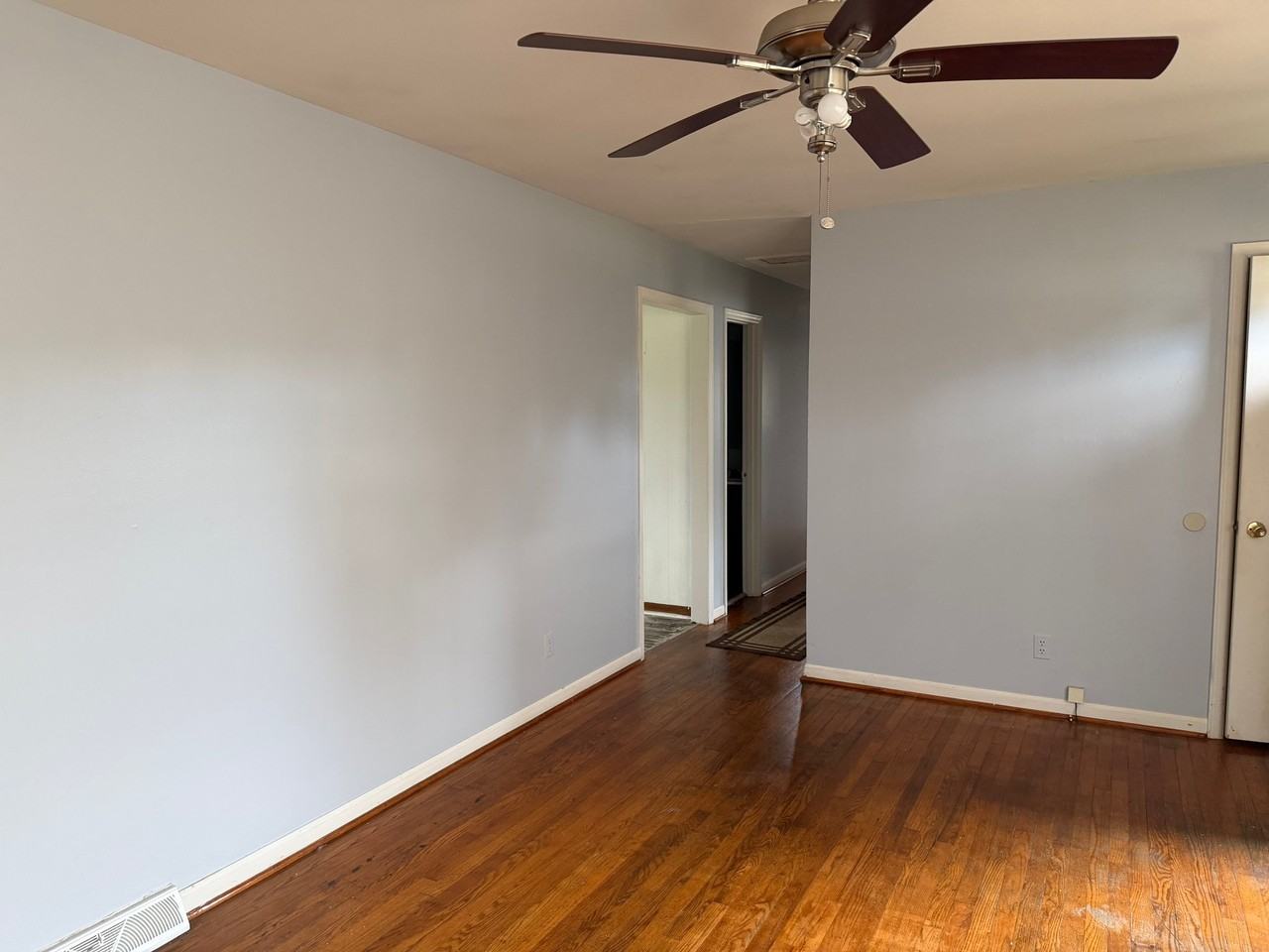 4112 Ashmore Dr - Photo 3 of 7