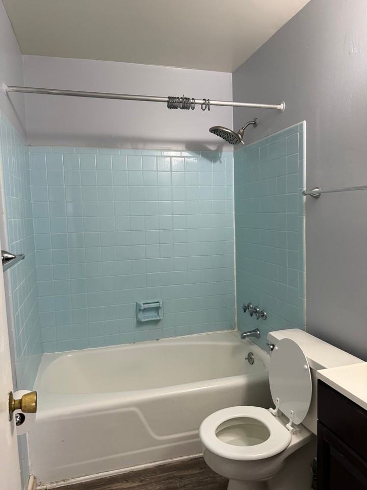 4112 Ashmore Dr - Photo 4 of 7