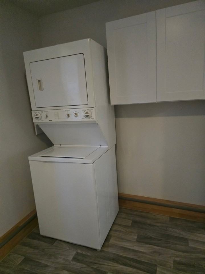 941 N 4th St - Photo 6 of 10