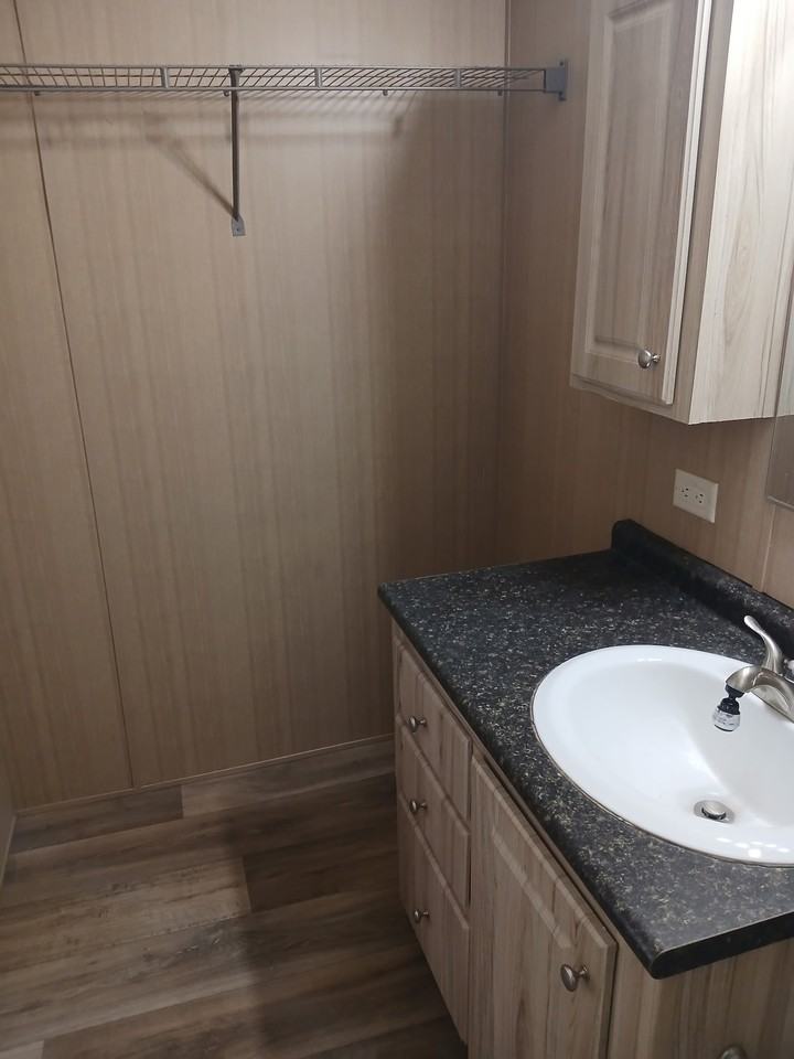 5610 Circle Dr #C - Photo 4 of 12