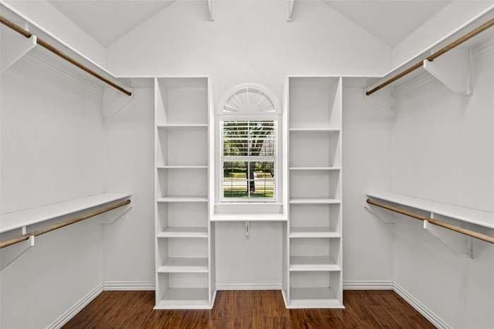 7033 Ridge Crest Dr - Photo 3 of 20