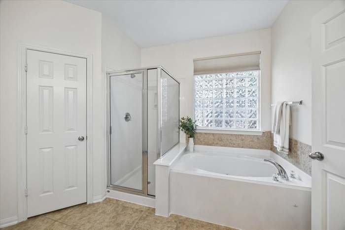 12818 Ribbon Meadow Ct - Photo 6 of 15