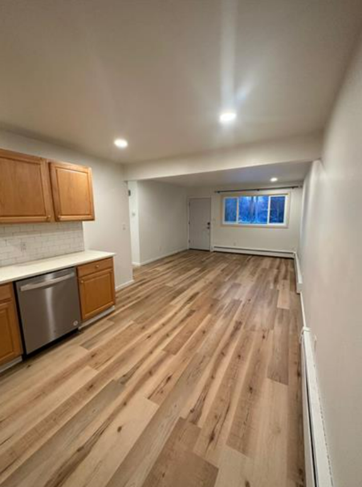 2116 Fairbanks St - Photo 7 of 14