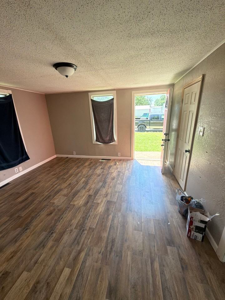 329 Park Ln - Photo 2 of 16