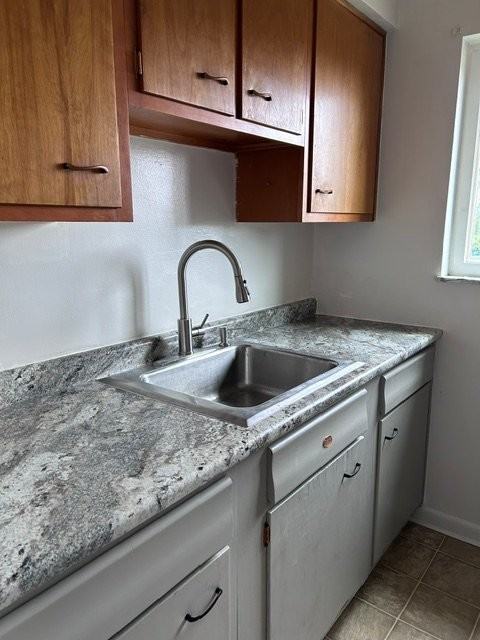 884 Mohawk Trl #1 - Photo 5 of 17