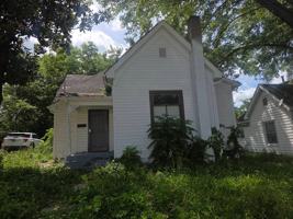 featured image of 203 N Green St