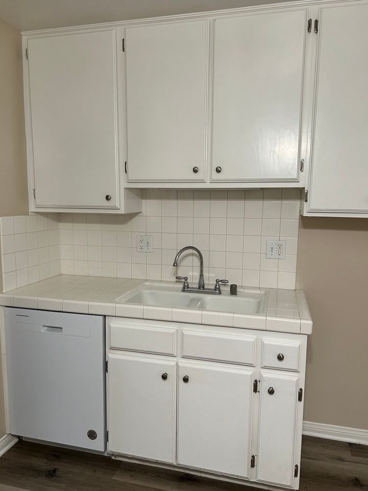 613 S 5th Ave #C - Photo 6 of 14